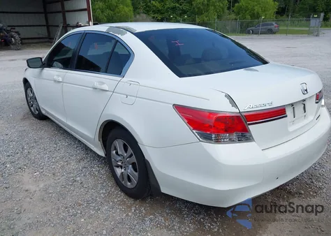 2011 Honda Accord 2.4 Se z USA, uszkodzony, nr VIN 1HGCP2F60BA017072